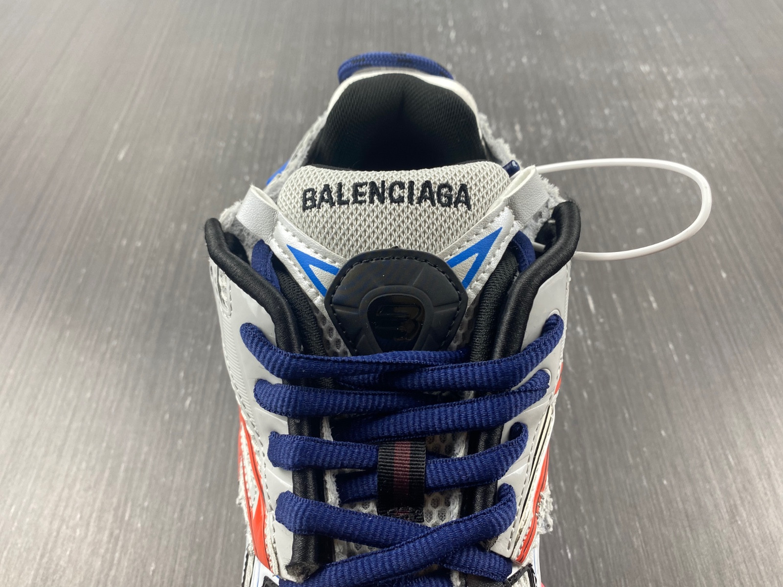 Ba*len*cia*ga runner sneaker