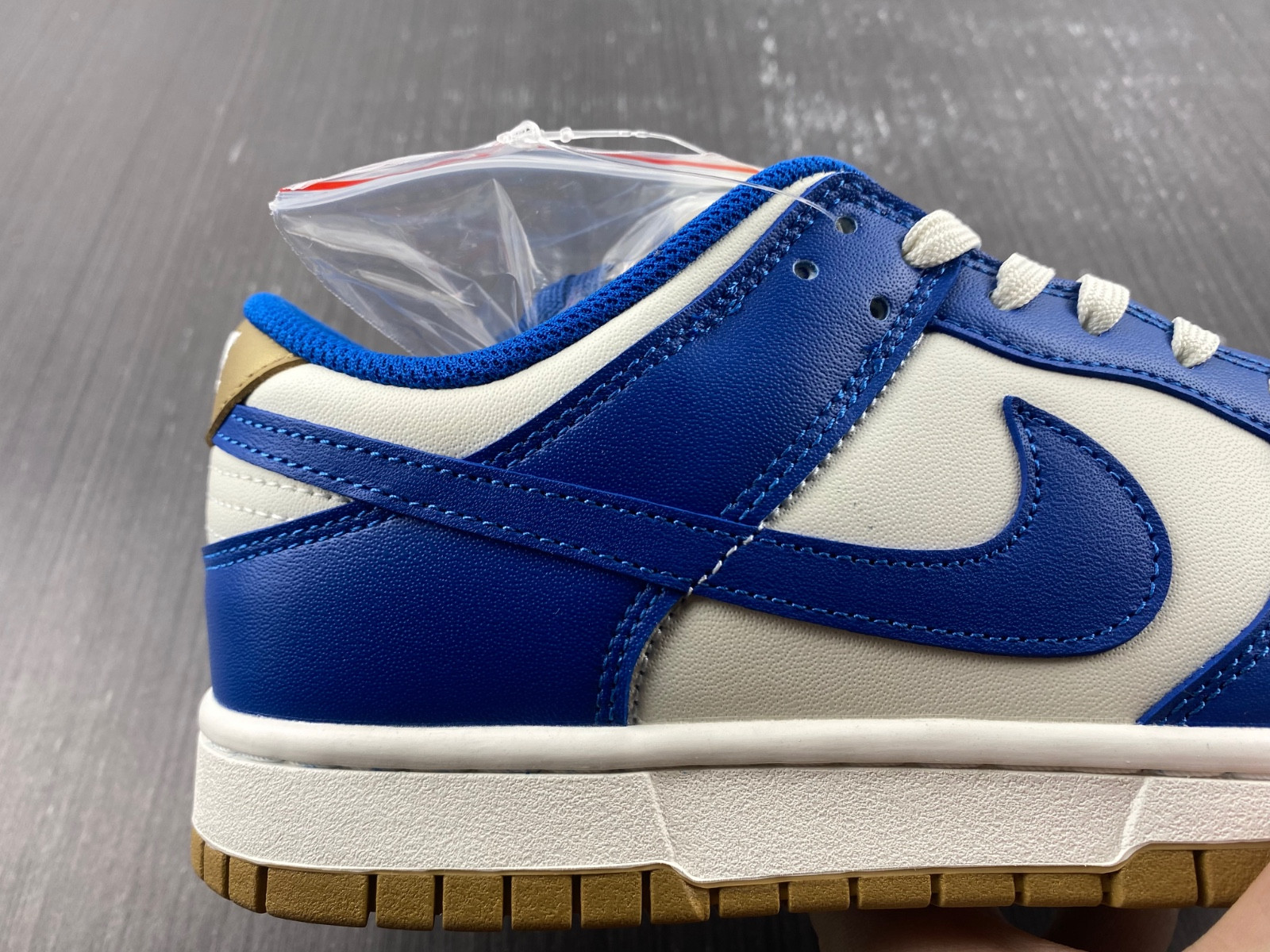 nike dunk low royal blue gold fb7173-141