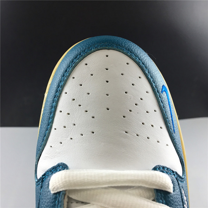 nike sb dunk low cn4507-105