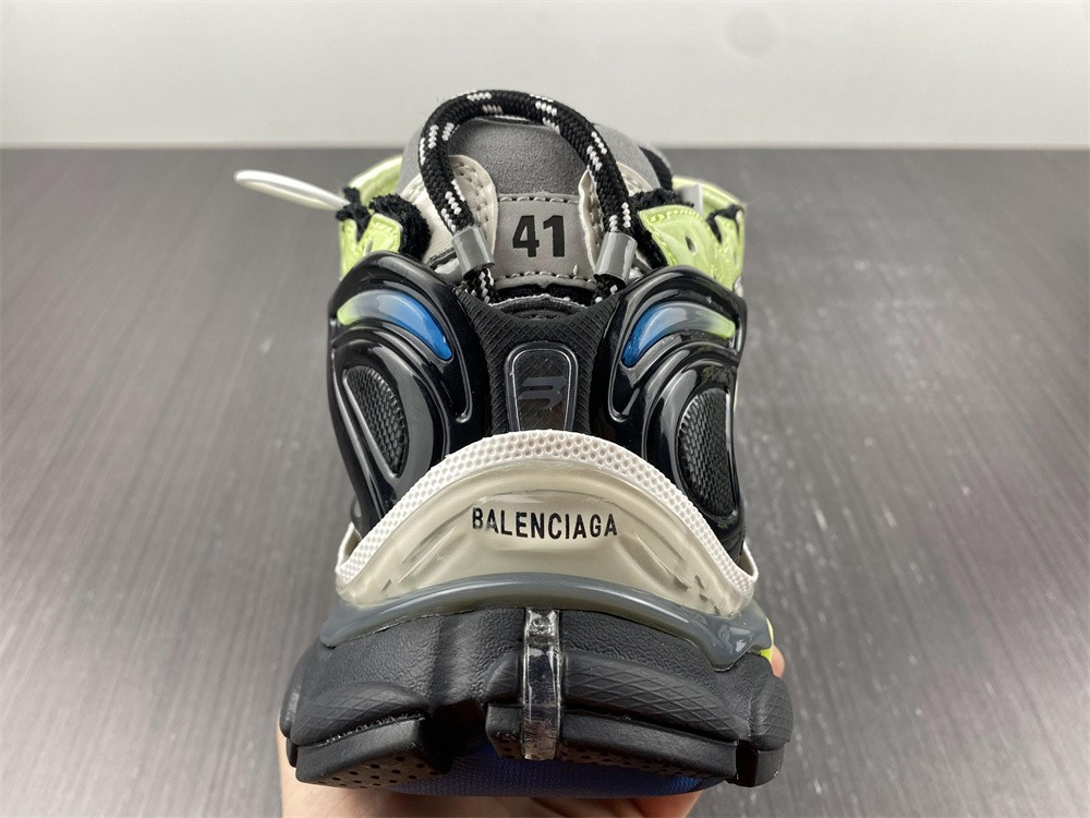 Ba*len*cia*ga runner sneaker