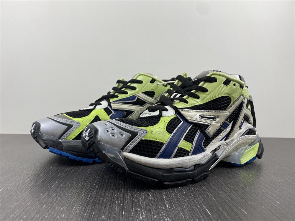 Ba*len*cia*ga runner sneaker
