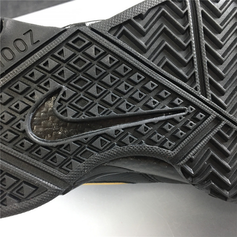 nike zoom kobe 1 aq2728-002