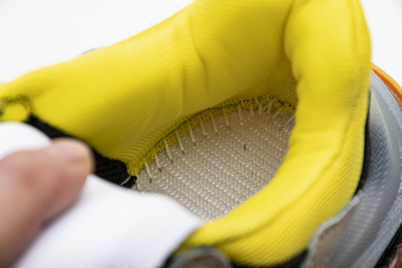 Ba*len*cia*ga triple s