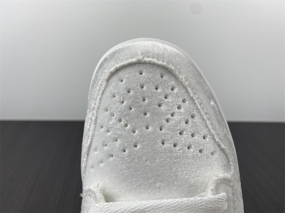 dover street market dsm nike dunk low dh2686-100