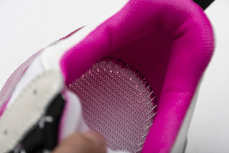 Ba*len*cia*ga triple s