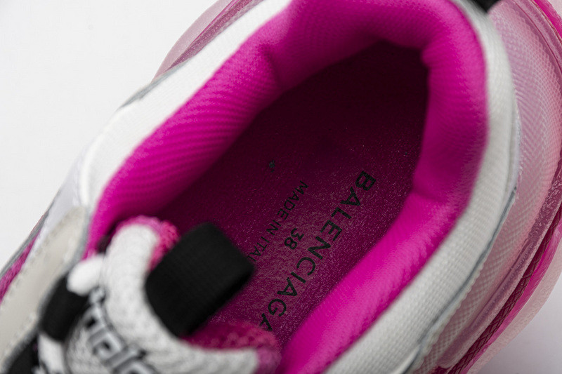 Ba*len*cia*ga triple s