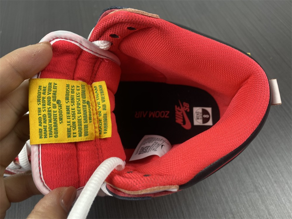 gundam x nike sb dunk high dh7717-100