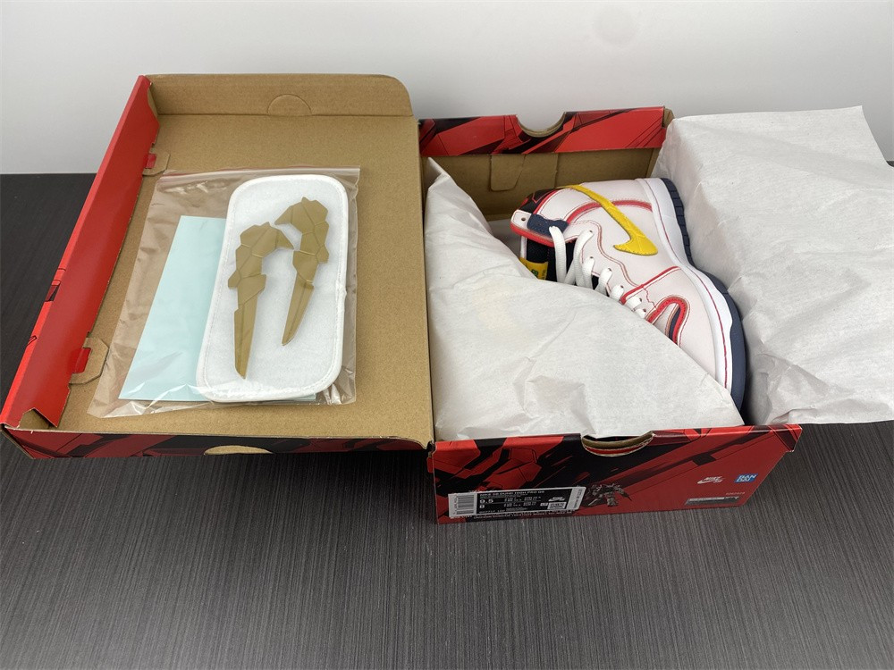 gundam x nike sb dunk high dh7717-100