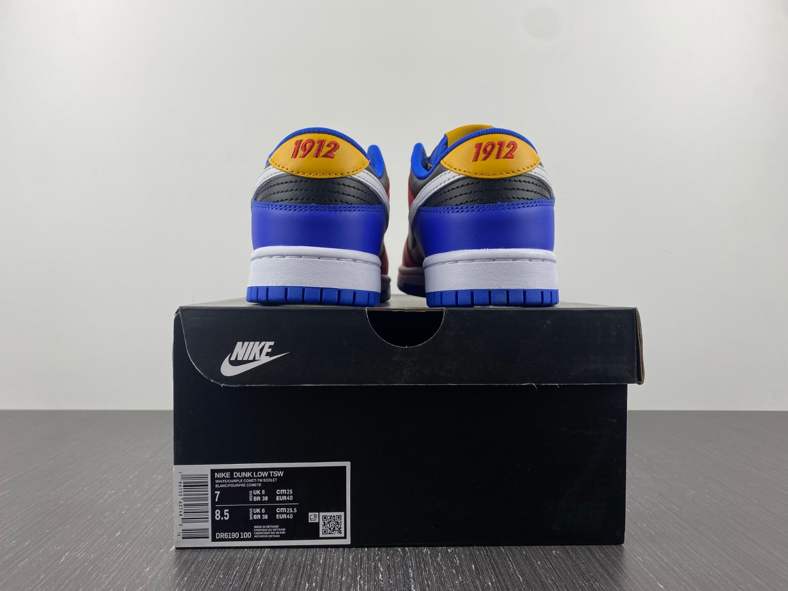nike dunk low tennessee state university dr6190-100