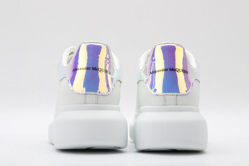 a1exa*der Mcqv*en white laser