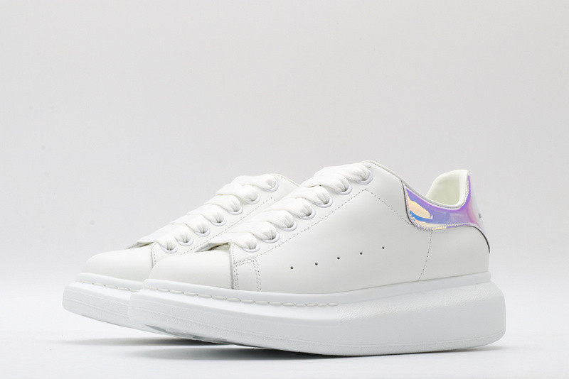 a1exa*der Mcqv*en white laser