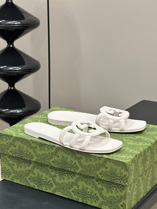 guci slides