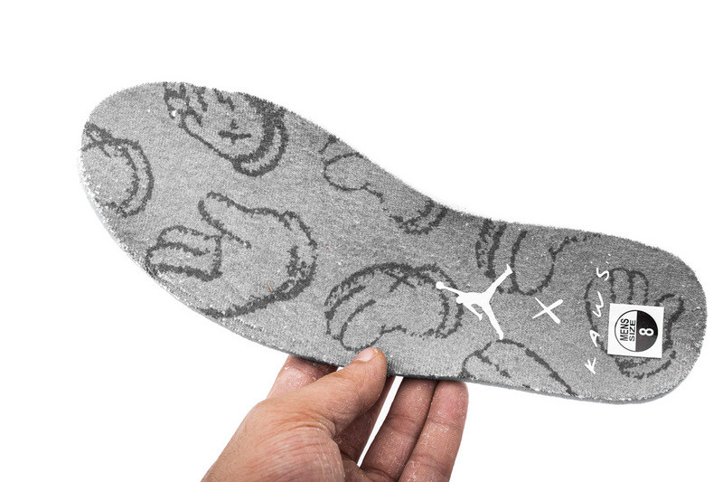 air jordan 4 retro kaws 930155-003