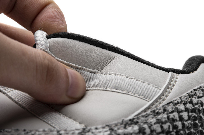 jordan 11 retro low snake light bone cd6846-002