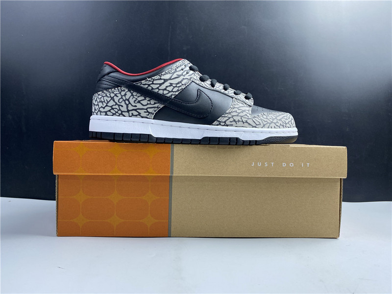 nike sb dunk low “black cement 304292-131