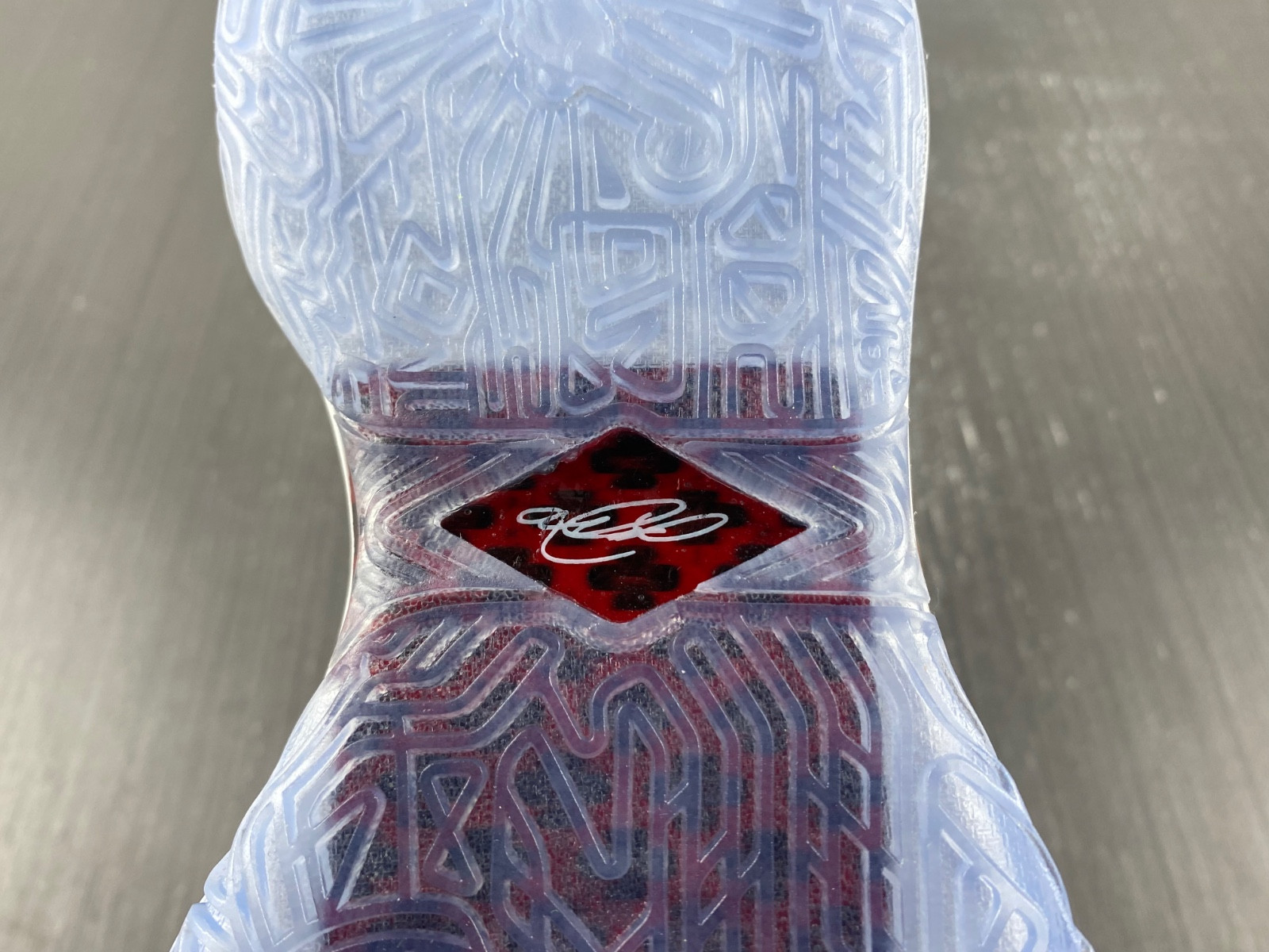 nike lebron 20 the debut dj5423-100