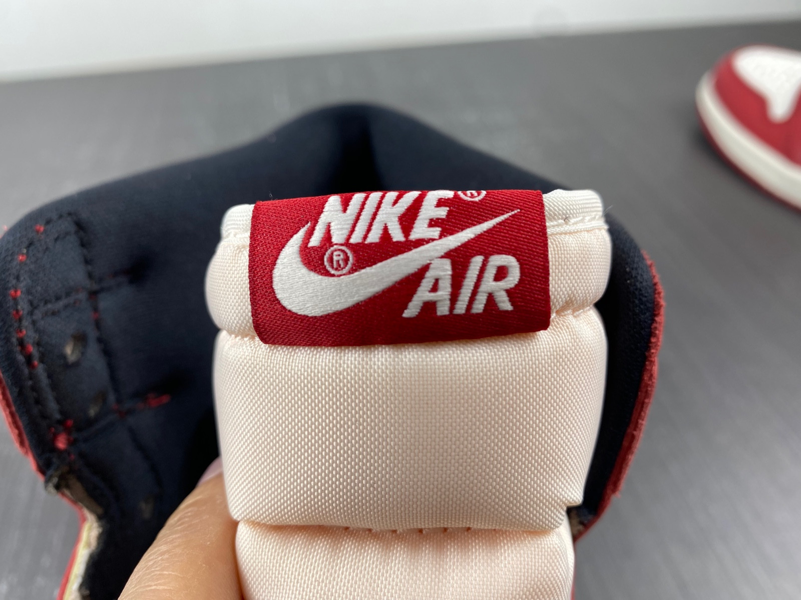 air jordan 1 lost and found dz5485-612