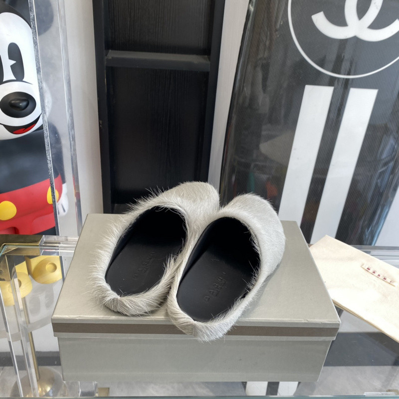 Ma*n1 grey fussbett sabot loafers