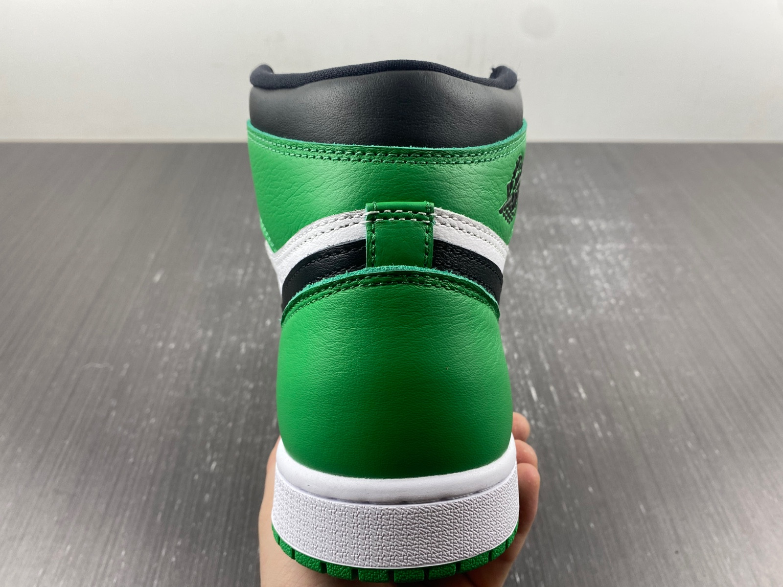 air jordan 1 retro high og "celtics" dz5485-031