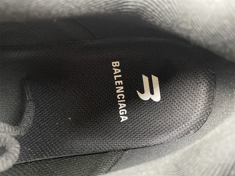 Ba*len*cia*ga defender sneaker