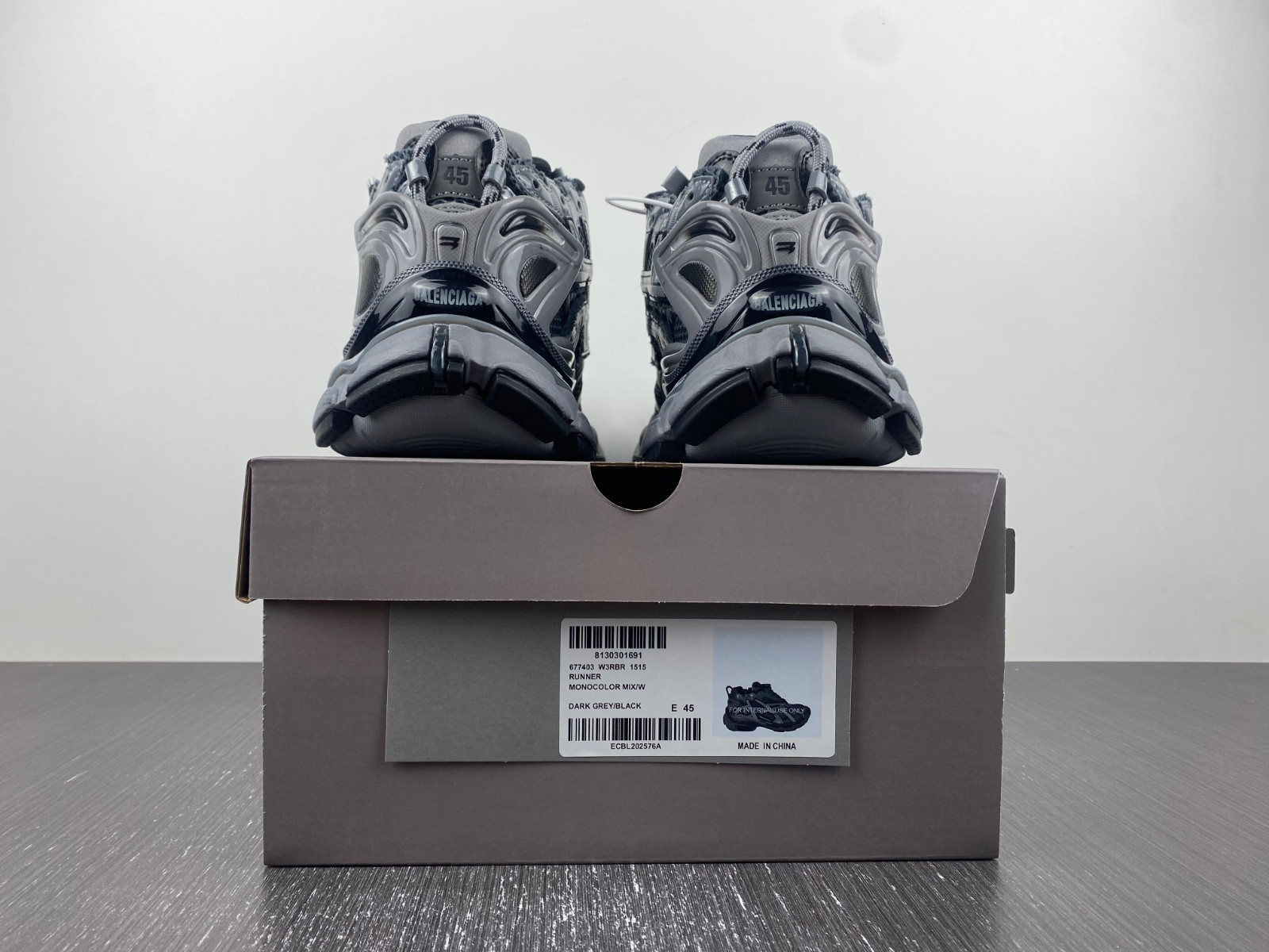 Ba*len*cia*ga 7.0 runner