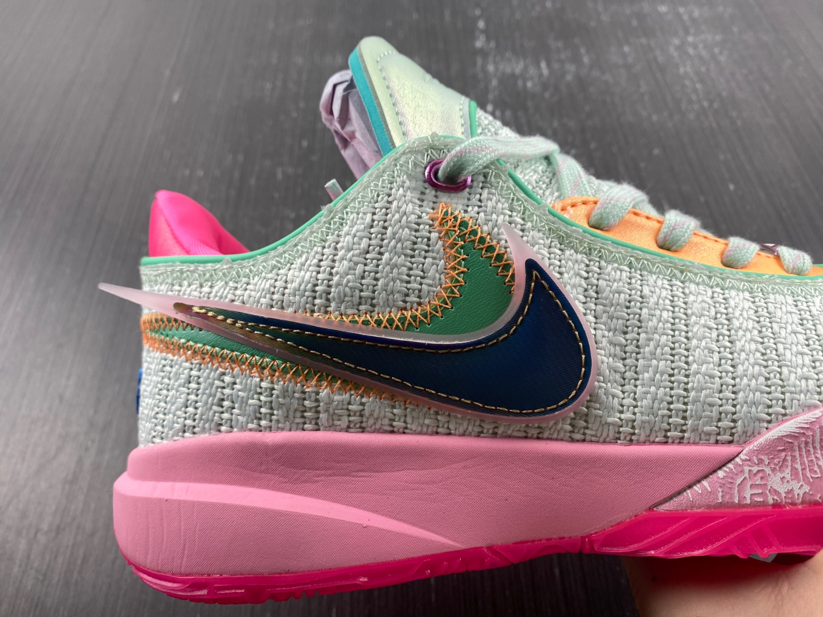 nike lebron 20 lbj20 dj5422-300