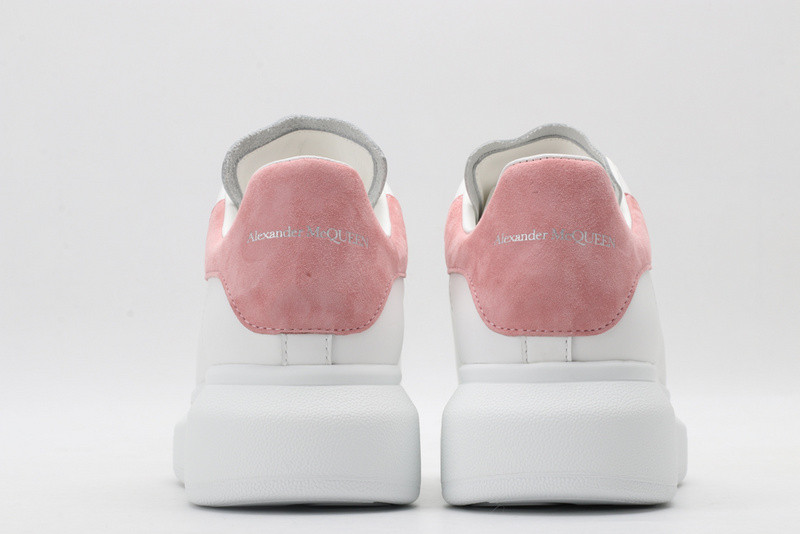 a1exa*der Mcqv*en 030