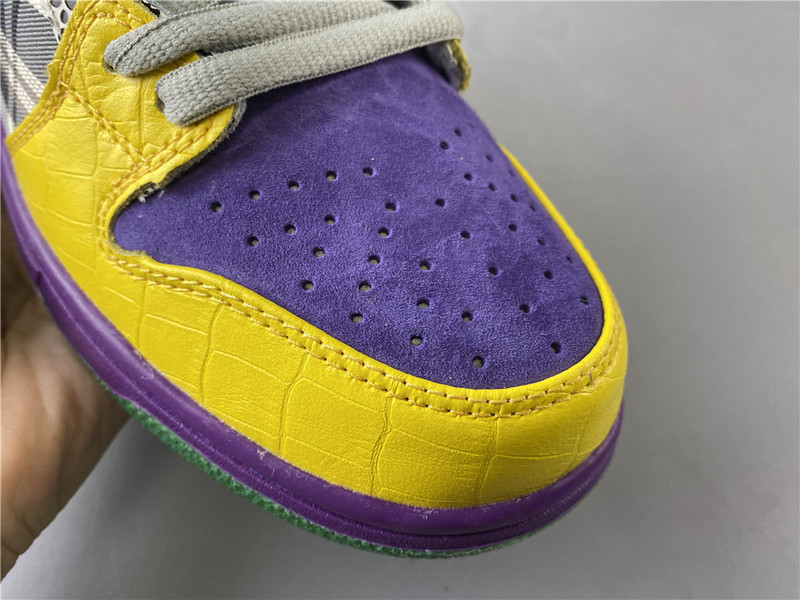 nike sb dunk low pro iw purple yellow violet 318403-137