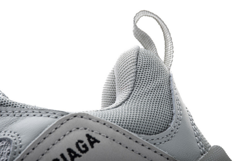 Ba*len*cia*ga triple s clear sole 541624- w09o1-1705