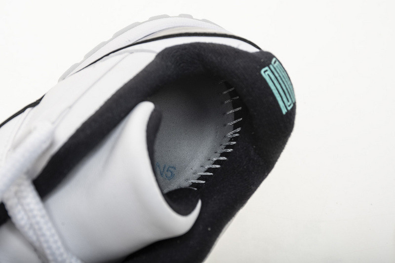 air jordan 11 low "emerald" 528895-145