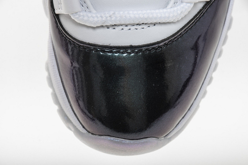 air jordan 11 low "emerald" 528895-145