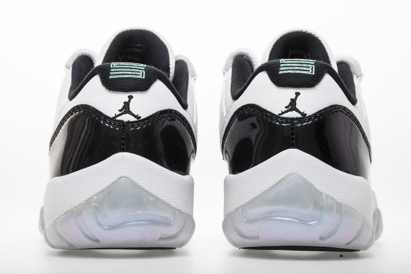air jordan 11 low "emerald" 528895-145