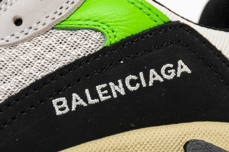 Ba*len*cia*ga triple s green