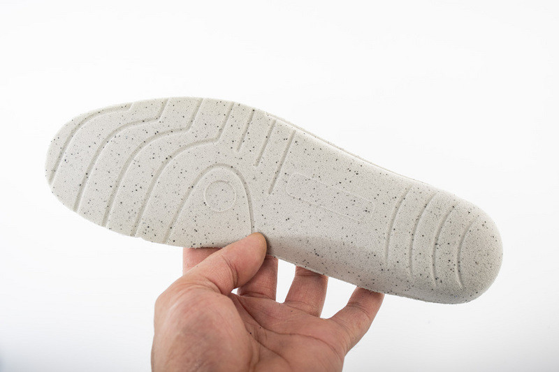 Ba*len*cia*ga triple s trainers