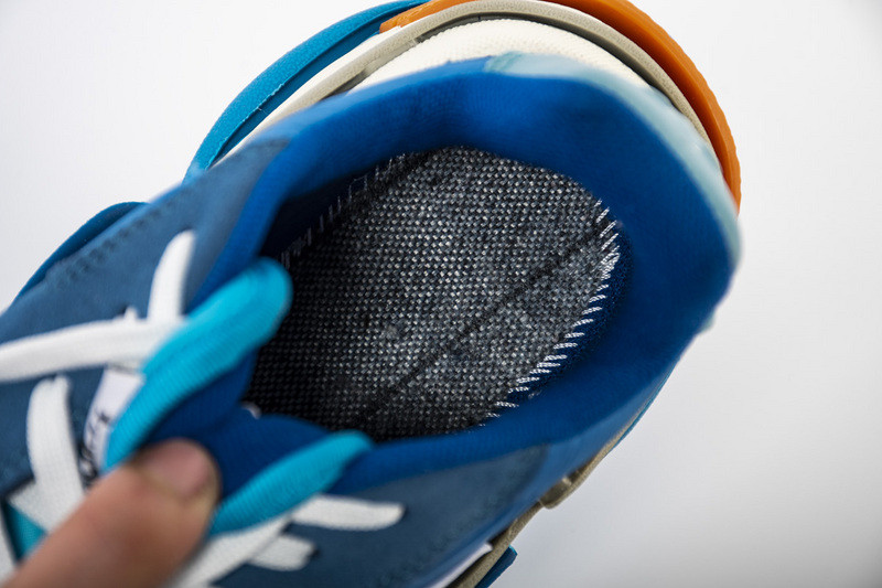 Ba*len*cia*ga triple s trainers