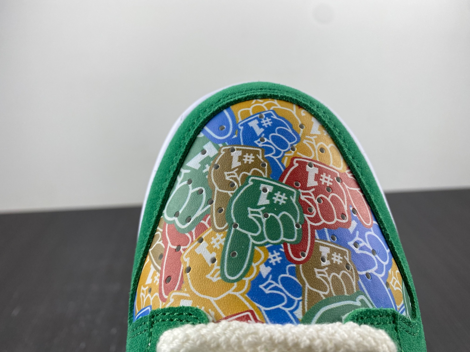 nike dunk low foam finger dz5184-300