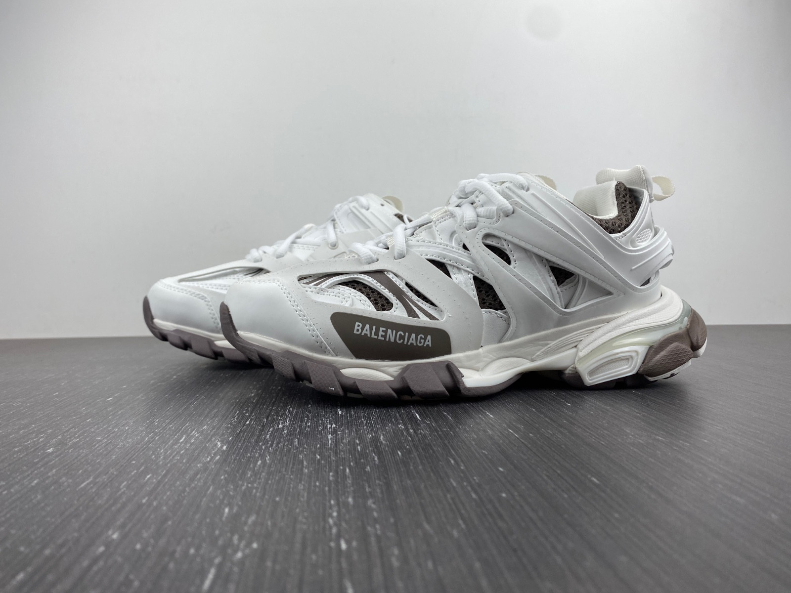 Ba*len*cia*ga men''s track.3 sneaker