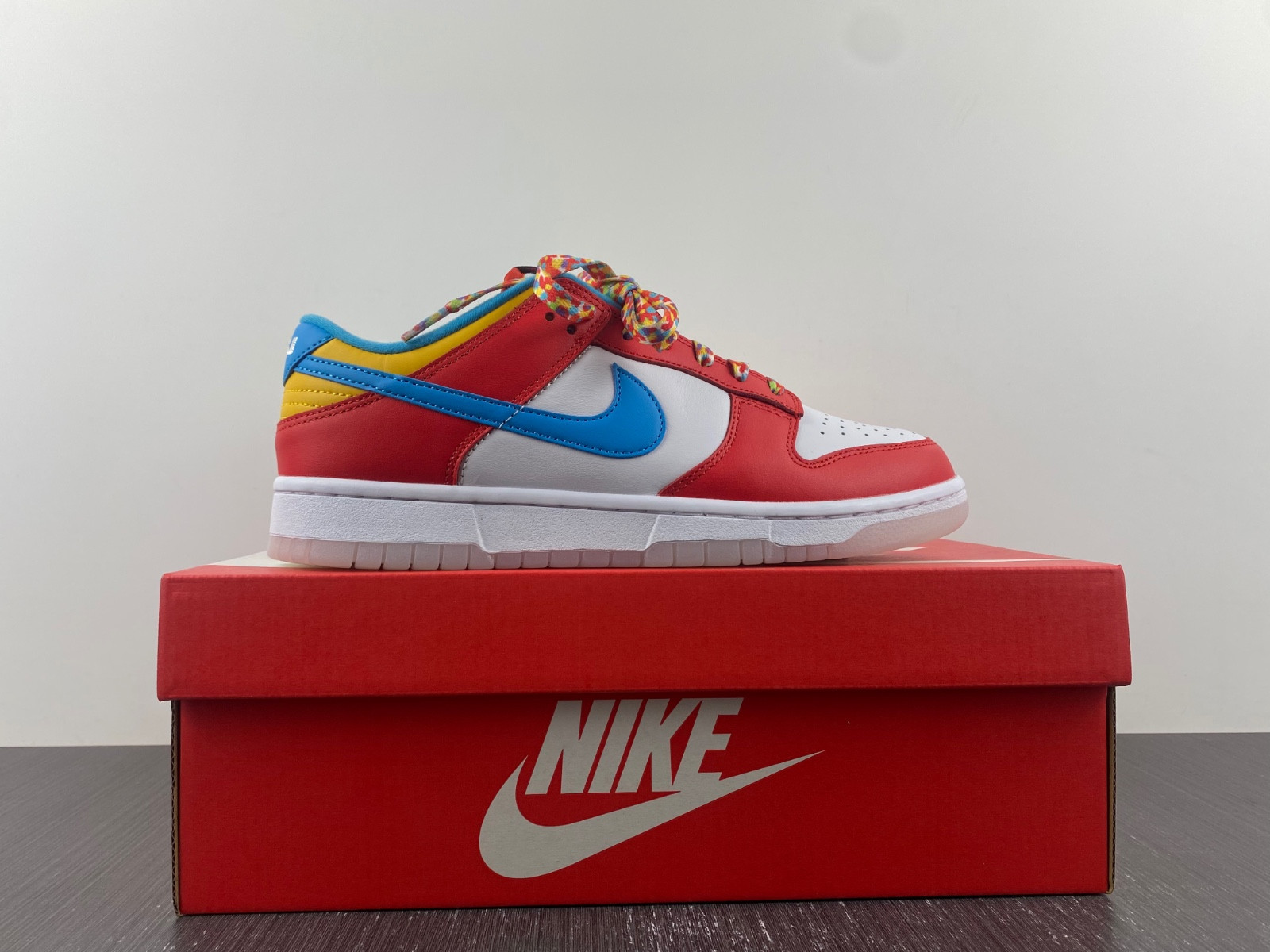 nike dunk low qs lebron james fruity pebbles dh8009-600