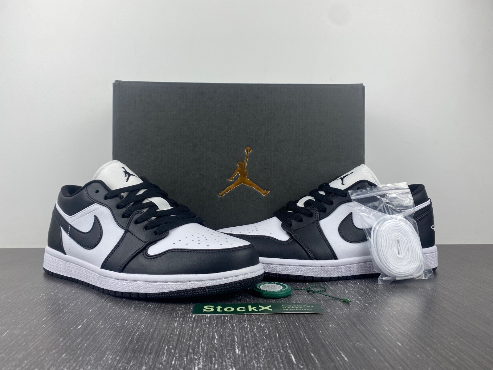 air jordan 1 low black white dc0774-101