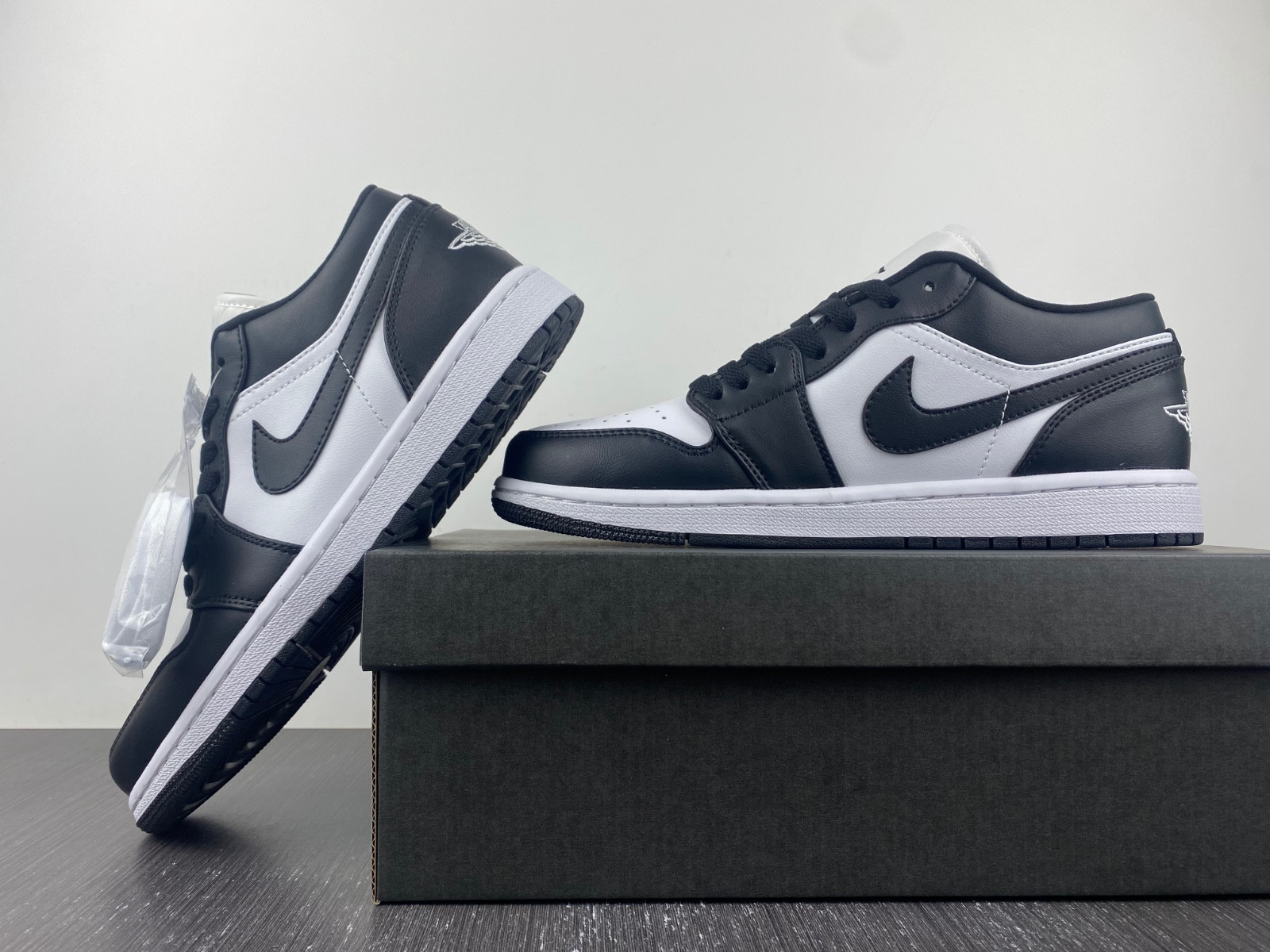 air jordan 1 low black white dc0774-101