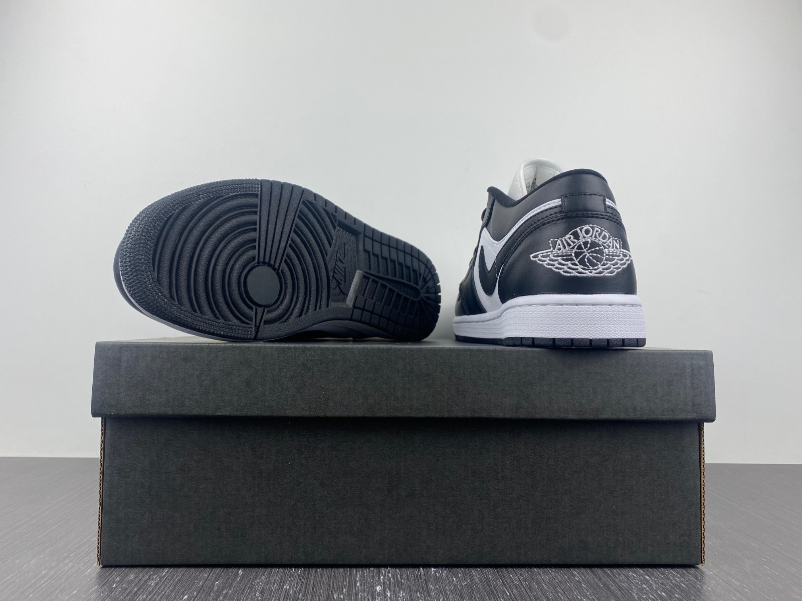 air jordan 1 low black white dc0774-101