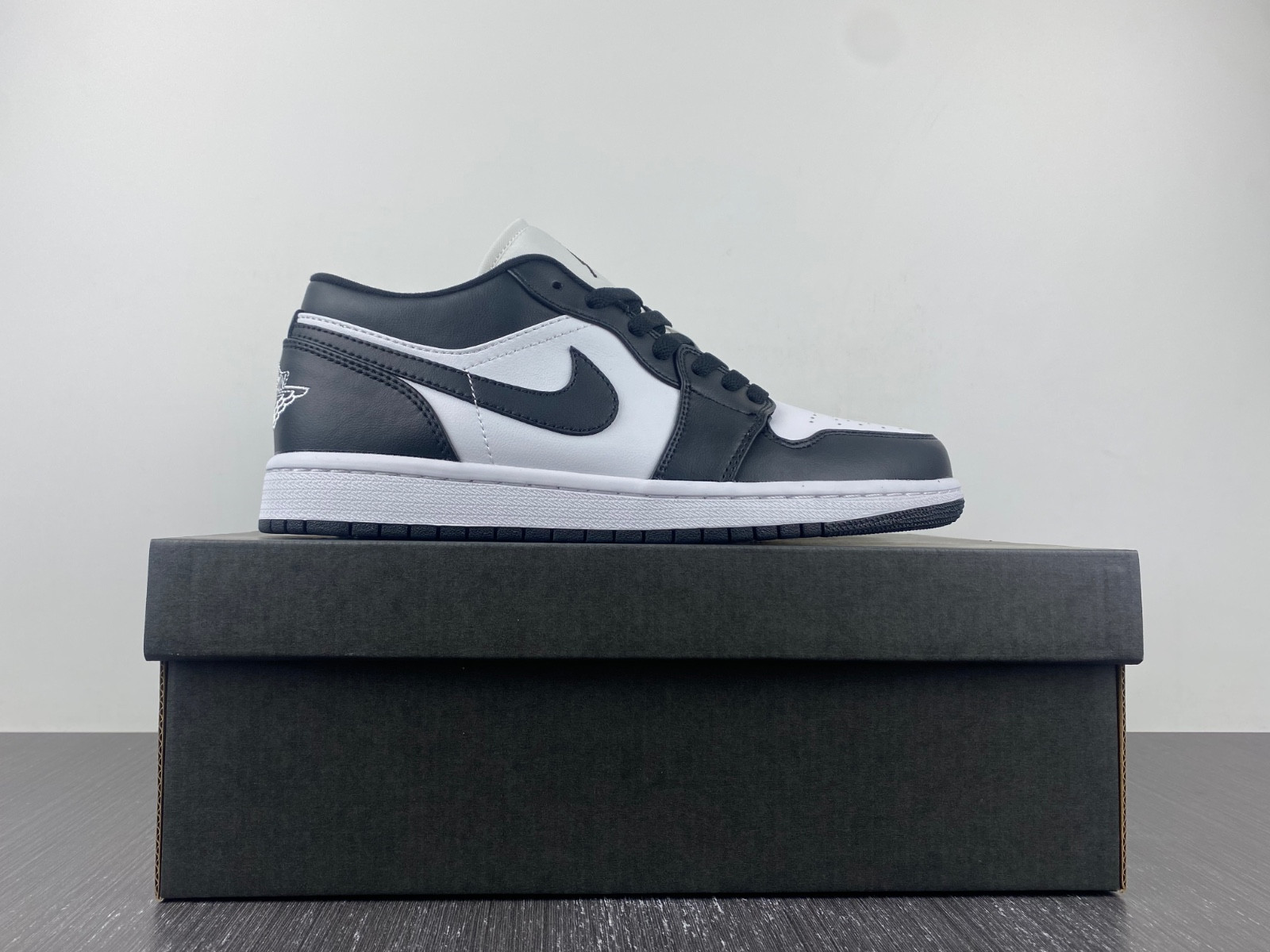 air jordan 1 low black white dc0774-101