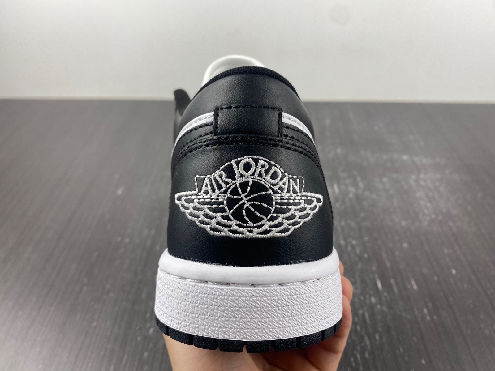 air jordan 1 low black white dc0774-101
