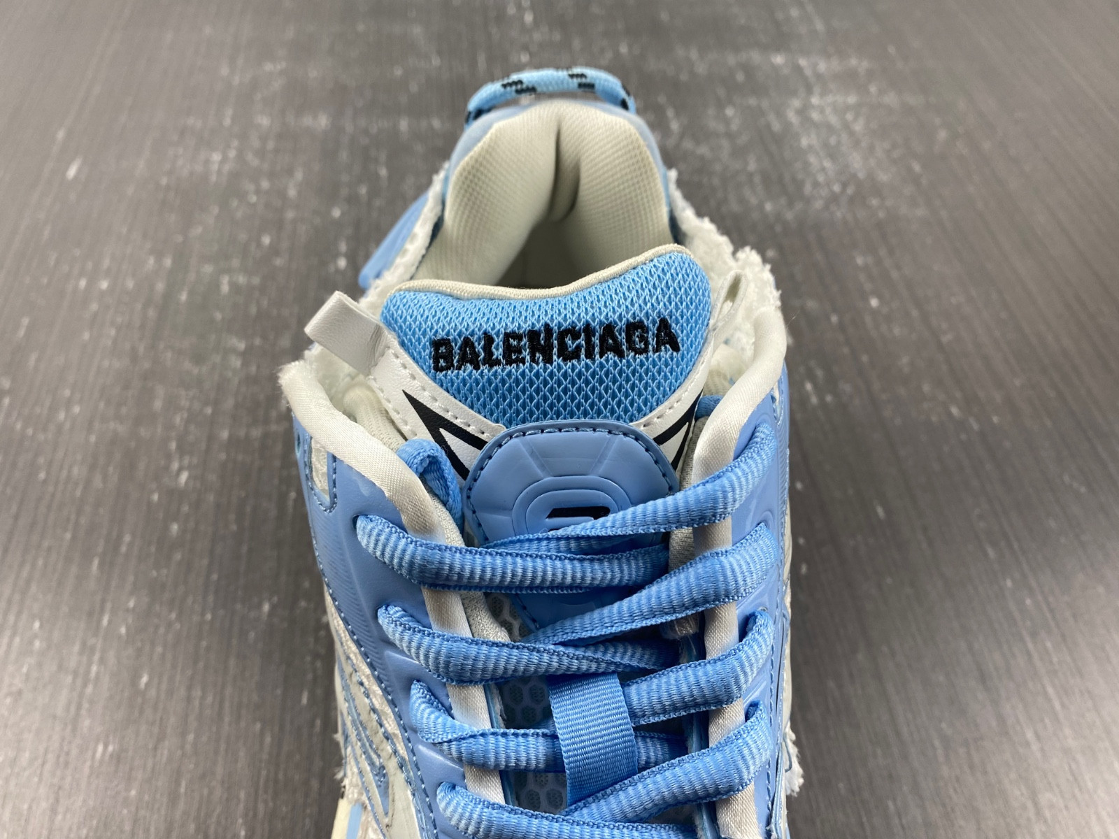 Ba*len*cia*ga runner sneaker