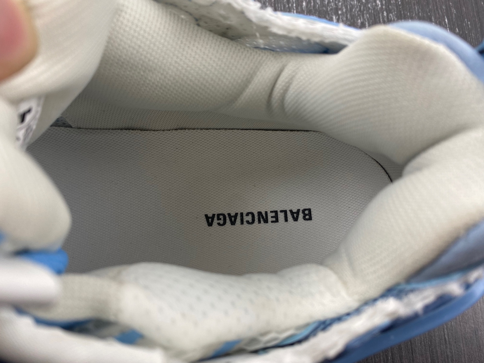 Ba*len*cia*ga runner sneaker