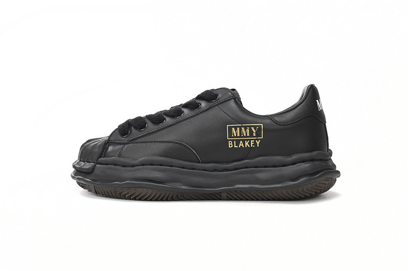 mmy sneaker 0032