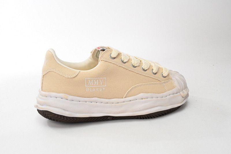 mmy sneaker 0030