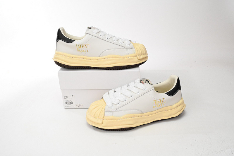 mmy sneaker 0039