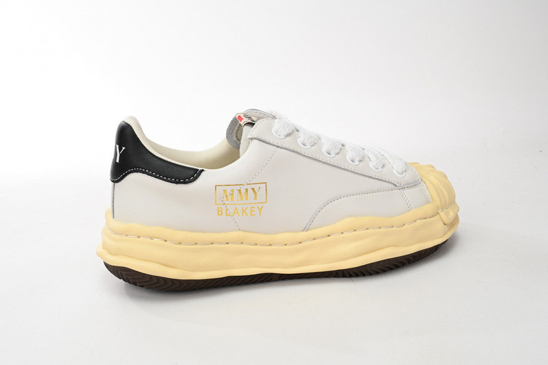 mmy sneaker 0039
