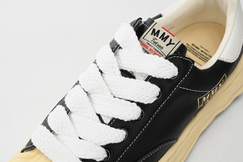 mmy sneaker 0040